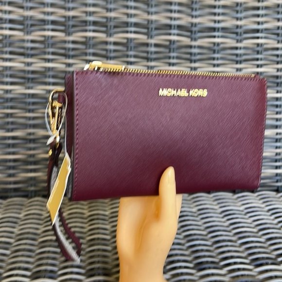 Michael Kors Jet Set Travel Large Double Zip Wristlet Wallet Dark Cherry Leather - Picture 2 of 15